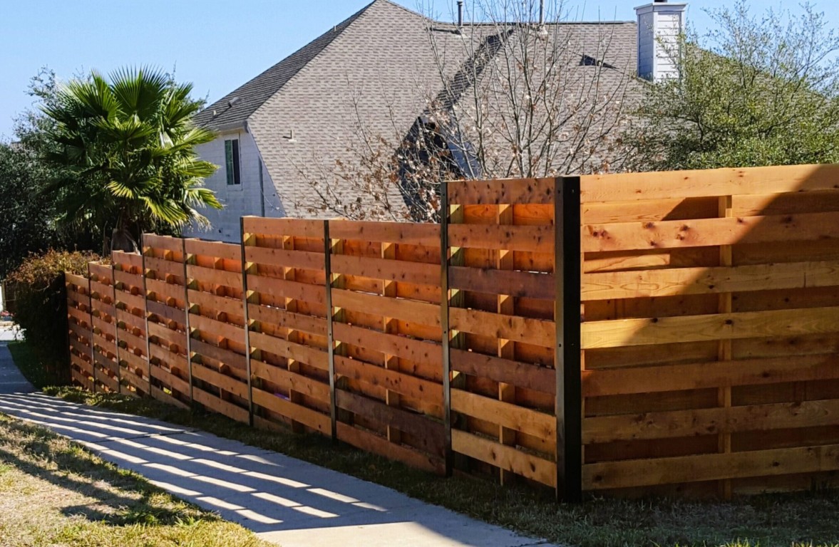 Beautiful and durable fence designs in Paramount, CA